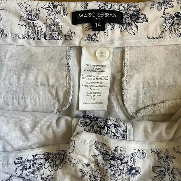 MARIO SERRANI Italy Stretch Pretty Light Blue Floral Ankle Crop Pants Size 14 - Picture 8 of 10